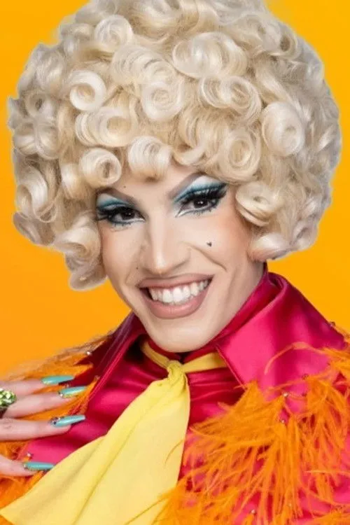 Vivian Vanderpuss photo