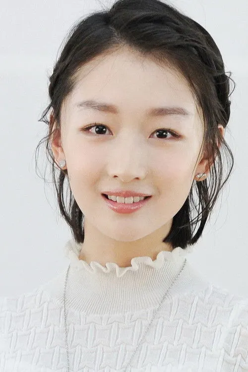 Zhou Dongyu photo