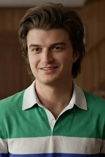 Joe Keery photo