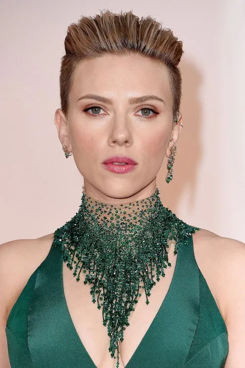 Scarlett Johansson photo