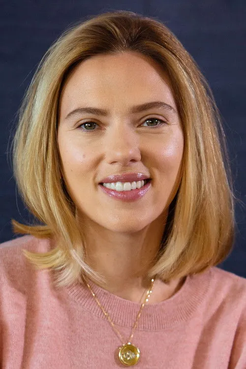 Scarlett Johansson photo