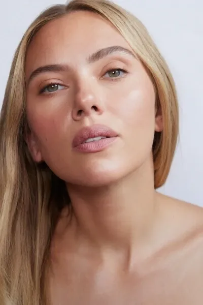 Scarlett Johansson photo