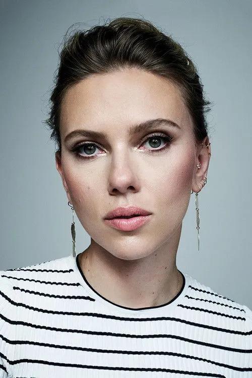 Scarlett Johansson photo