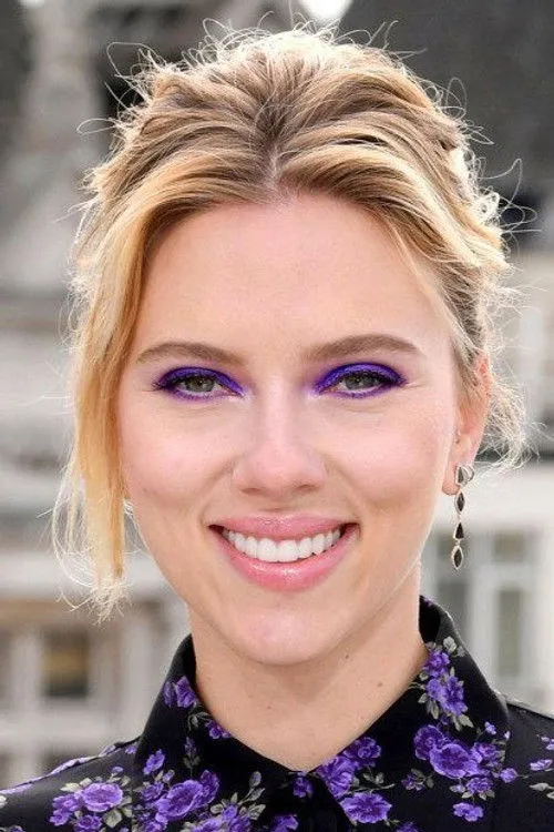 Scarlett Johansson photo
