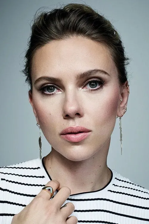 Scarlett Johansson photo