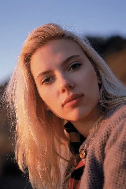 Scarlett Johansson photo