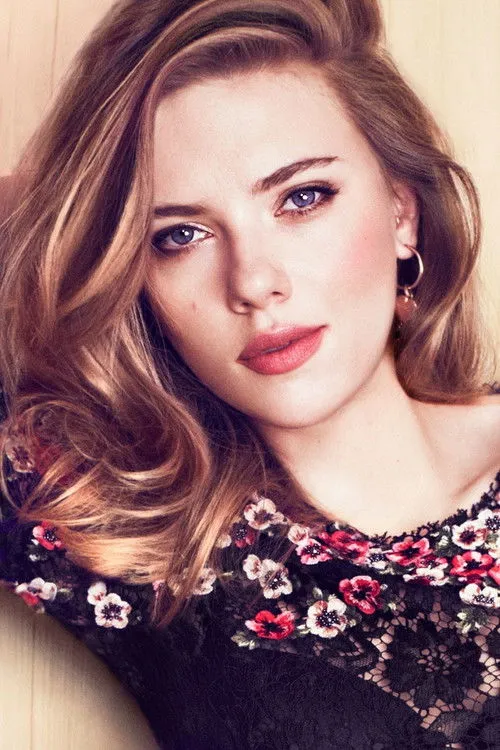 Scarlett Johansson photo