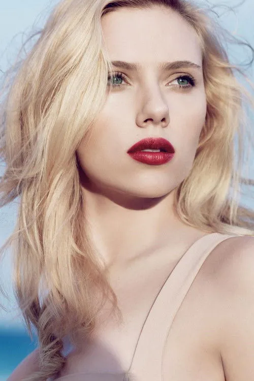 Scarlett Johansson photo