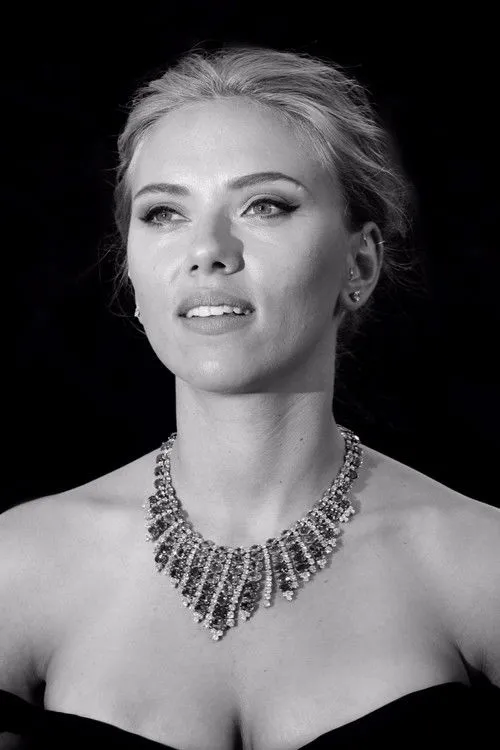 Scarlett Johansson photo
