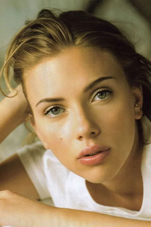 Scarlett Johansson photo