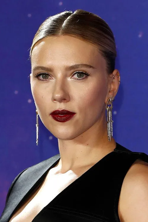 Scarlett Johansson photo