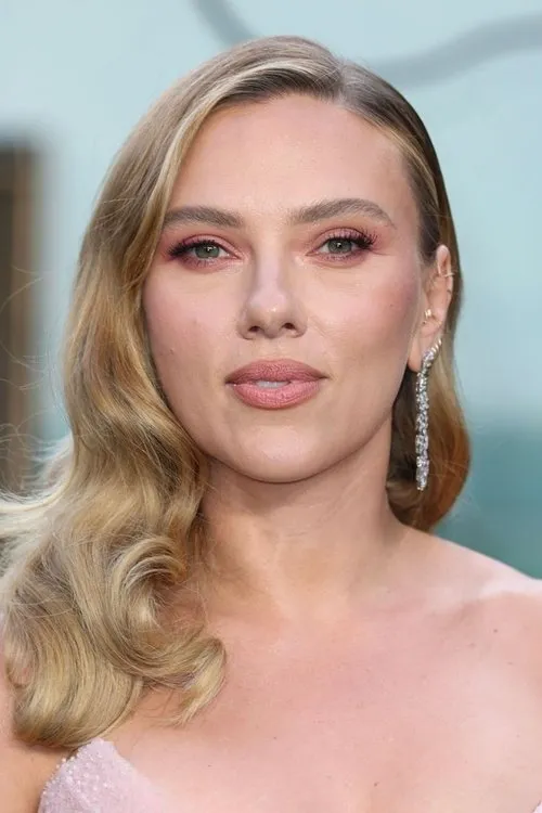 Scarlett Johansson photo
