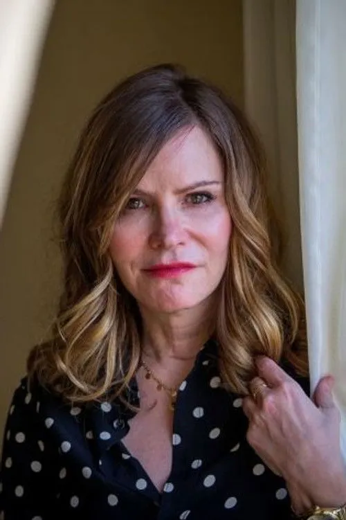 Jennifer Jason Leigh photo