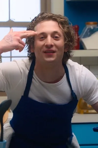 Jeremy Allen White photo