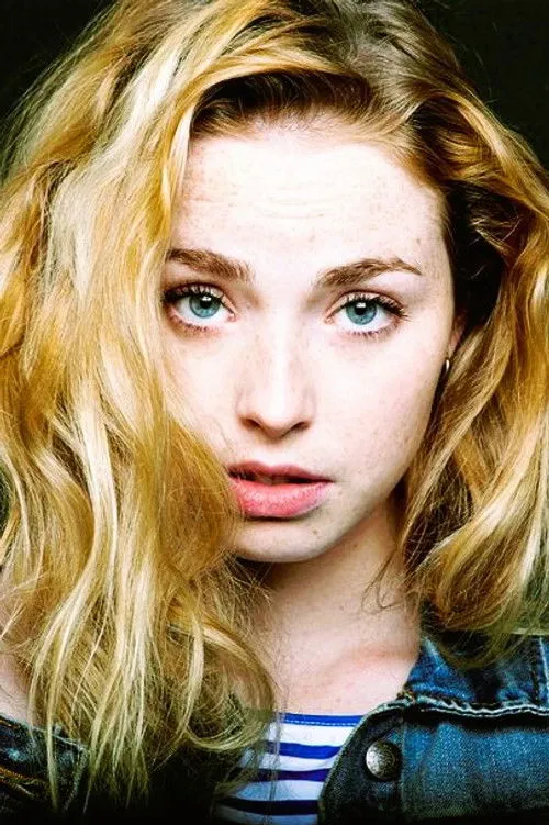 Freya Mavor photo