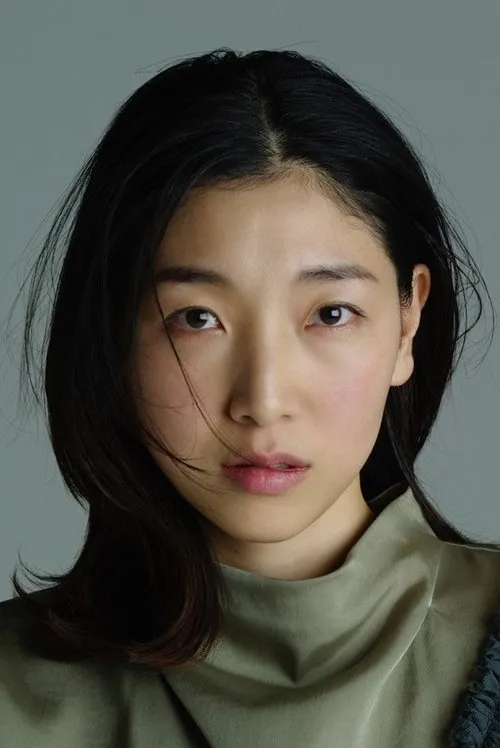 Sakura Ando photo