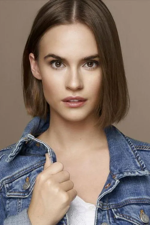 Ema Horvath photo
