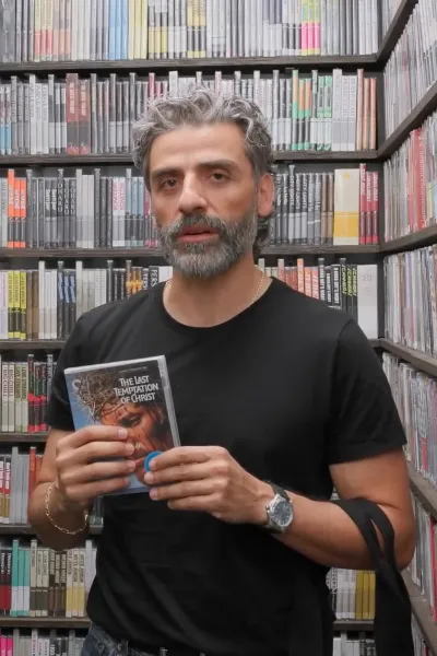 Oscar Isaac photo