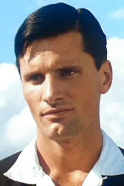Viggo Mortensen photo