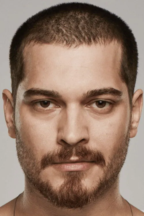 Çağatay Ulusoy photo