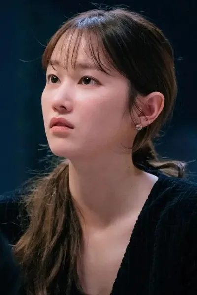 Jeon Jong-seo photo