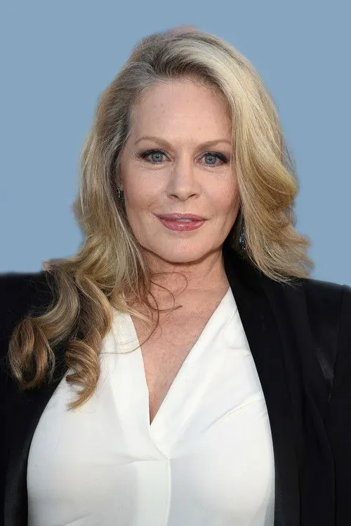 Beverly D'Angelo photo