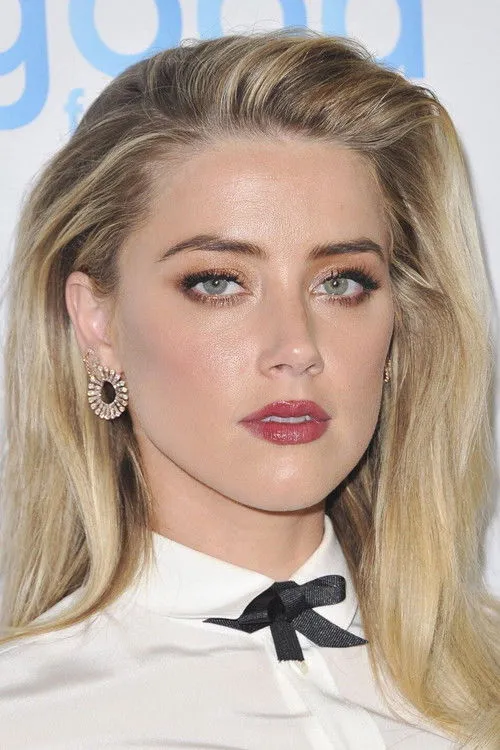 Amber Heard photo
