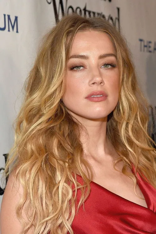 Amber Heard photo
