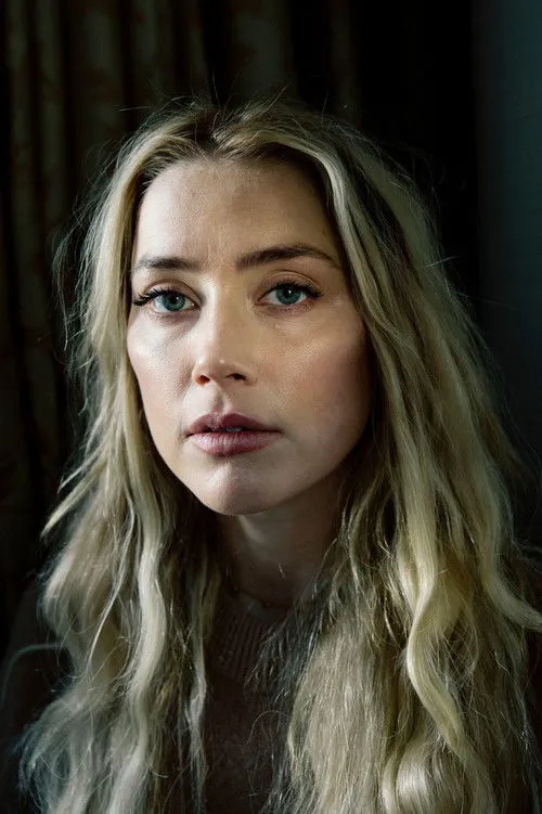 Amber Heard photo