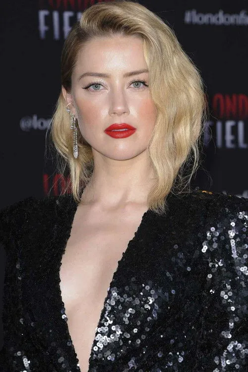 Amber Heard photo