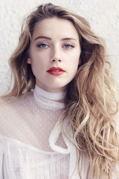 Amber Heard photo