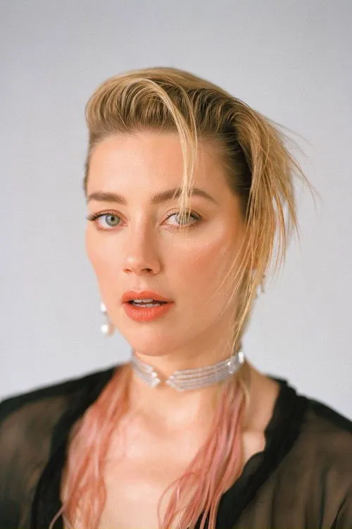 Amber Heard photo