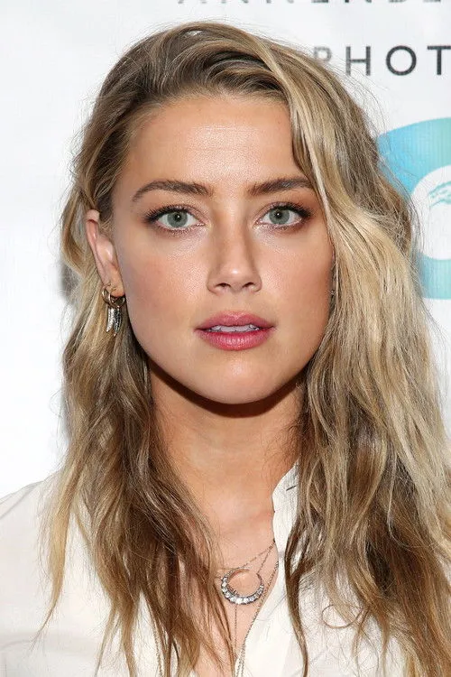 Amber Heard photo