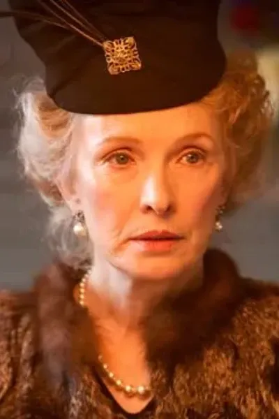 Lindsay Duncan photo