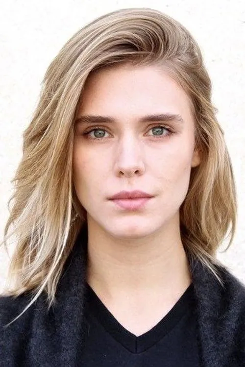 Gaia Weiss photo