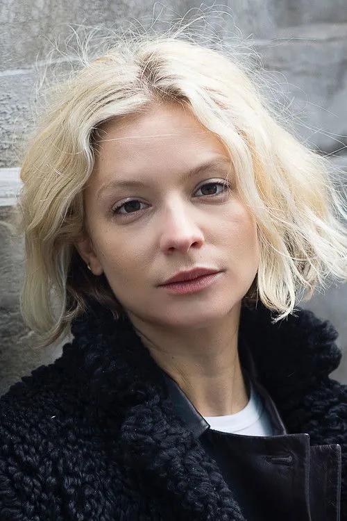 Annabelle Dexter-Jones photo