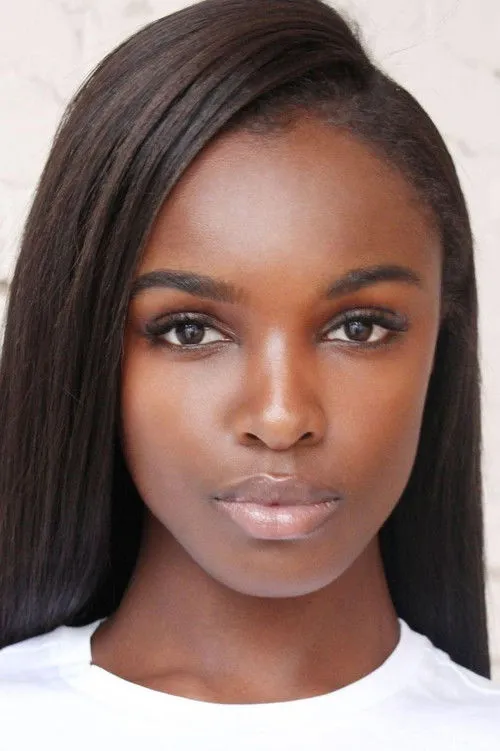 Leomie Anderson photo