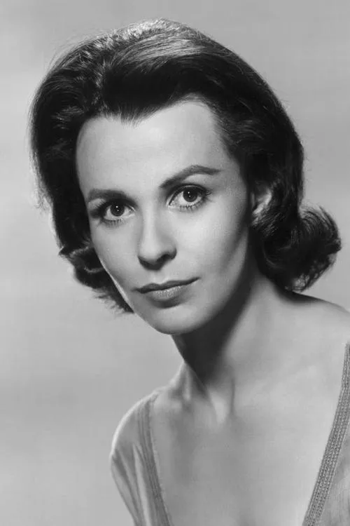 Claire Bloom photo