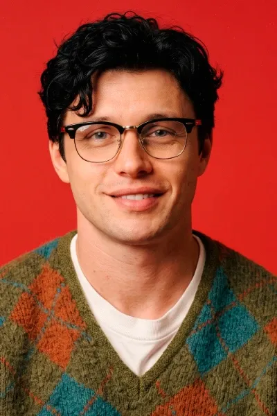 Nick Robinson photo