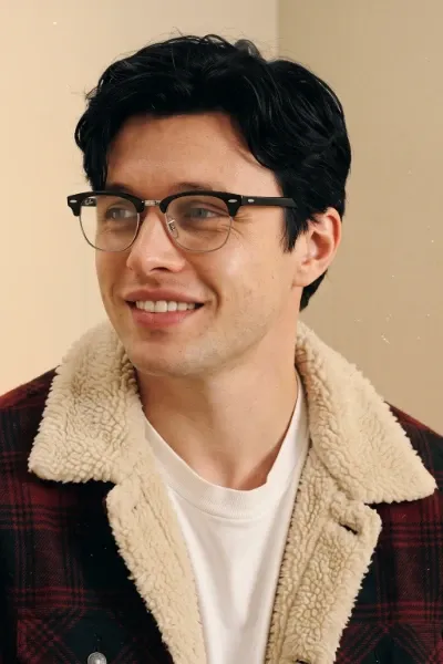 Nick Robinson photo