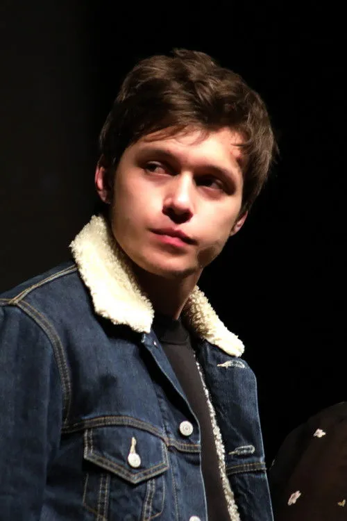Nick Robinson photo