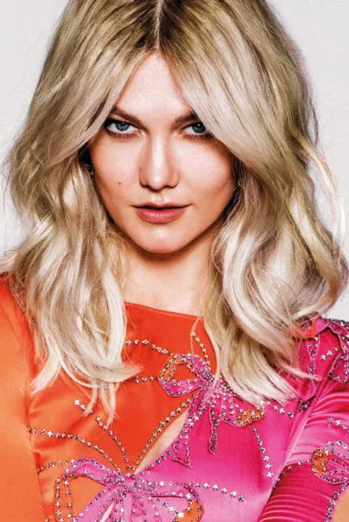 Karlie Kloss photo