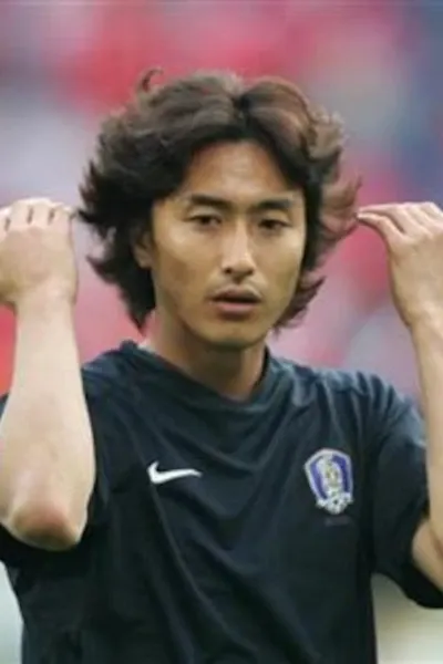Ahn Jung-hwan photo