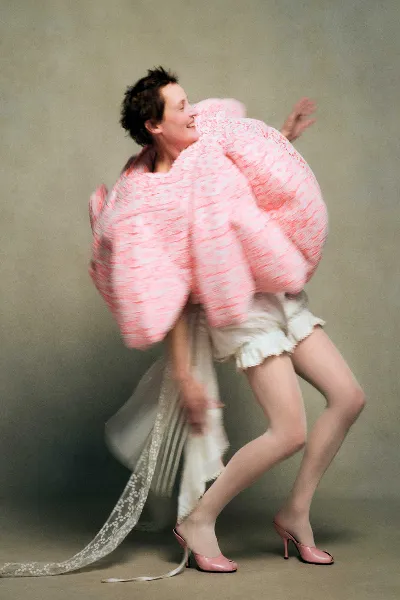 Vicky Krieps photo