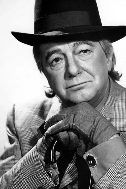 Maurice Evans photo