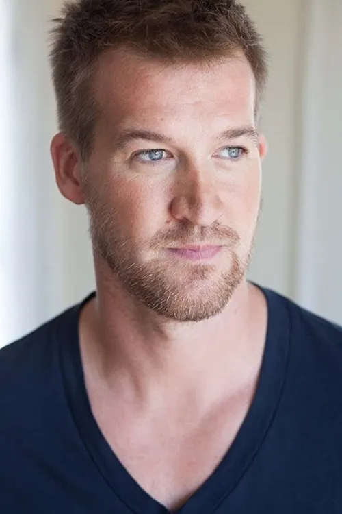 Kenneth Mitchell photo