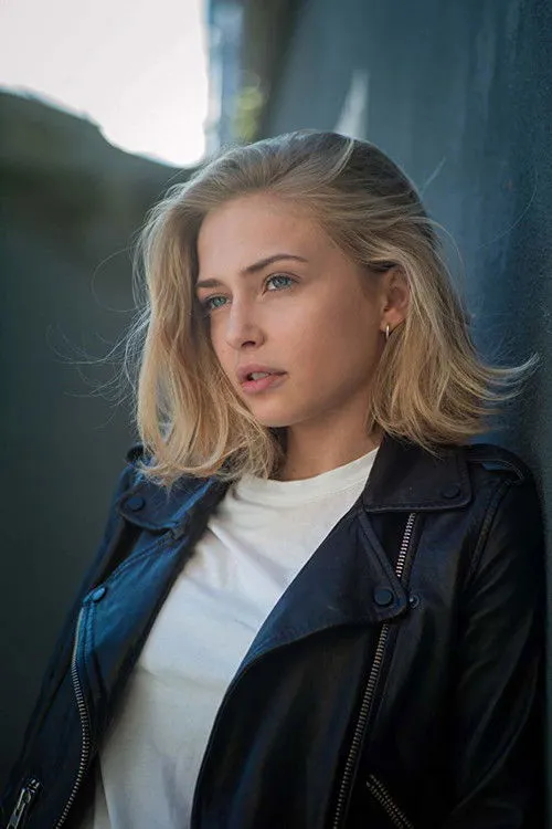 Sophie Simnett photo