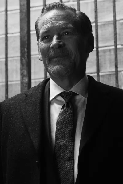 James Remar photo