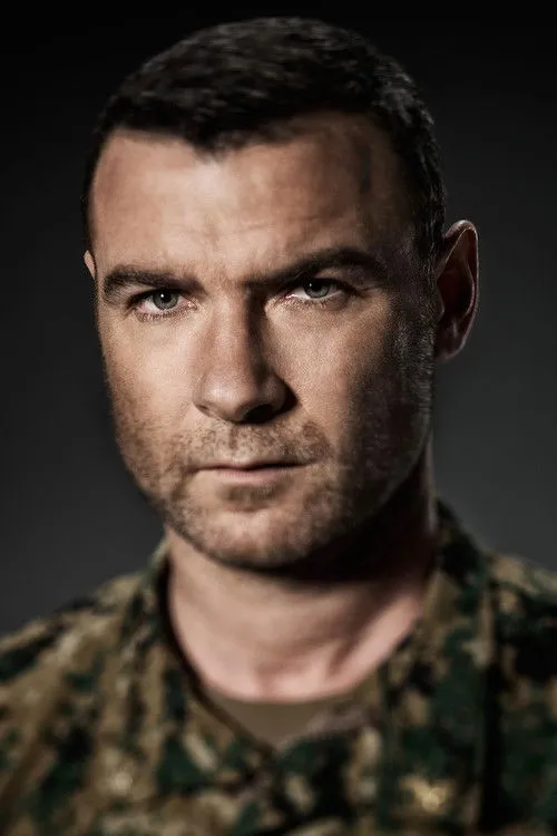Liev Schreiber photo