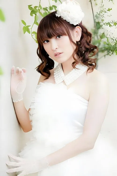 Yukari Tamura photo